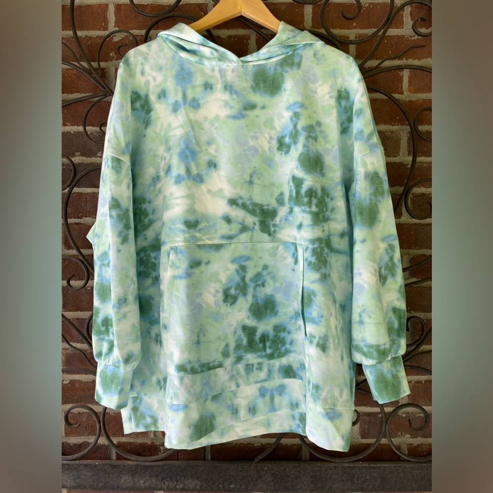 So cute ZARA tye dye hoodie 🥰